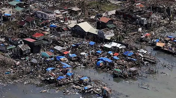 سیل و رانش مرگبار زمین در فیلیپین + فیلم