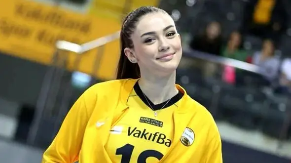 همزاد جذاب زهرا گونش، با شباهت صد در صدی پیدا شد/ اینبار آیتک سلامت نیست!