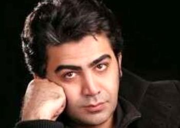 فرزاد حسنی: آن‌که برابر ذوالفقار علی ایستاد، زرهش کفن او خواهد شد