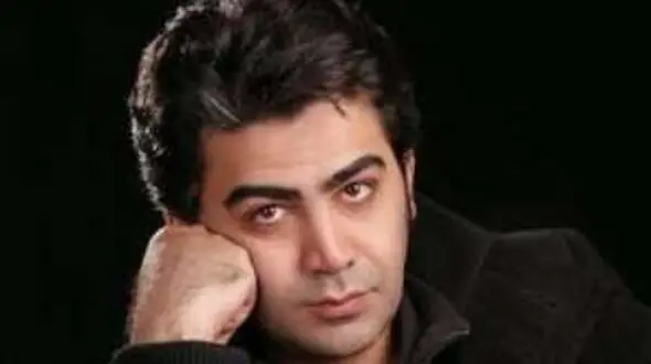 فرزاد حسنی: آن‌که برابر ذوالفقار علی ایستاد، زرهش کفن او خواهد شد