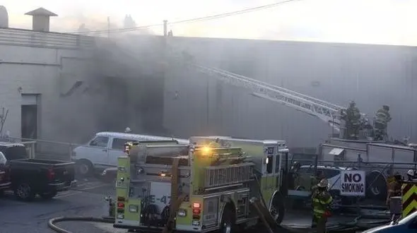 انفجار مرگبار در کارخانه تولید لوازم آرایشی با 36 کشته و زخمی + عکس 