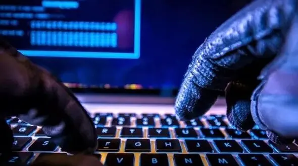 حذف فوری این ۲۳ برنامه جاسوسی از گوشی‌های هوشمند + اسامی فیلترشکن های مرگبار