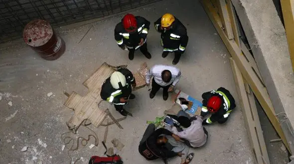 مرگ دردناک مرد همدانی در سقوط وحشتناک+ عکس