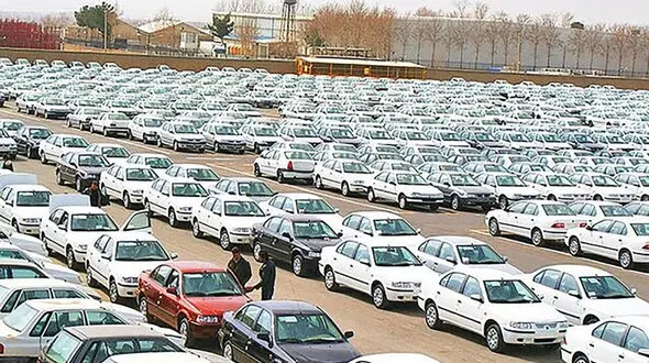 بی‌اعتنایی بازار خودرو به نوسان‌های بازار ارز