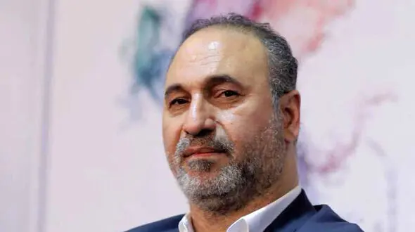 جزئیاتی جدید از فرآیند رفع ممنوع الخروجی حمید فرخ‌نژاد/ تعهد فرخ‌نژاد به یکی از نهادهای امنیتی