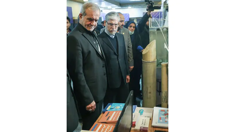 پرشکیان در جمع اساتید دانشگاه شریف تهران 