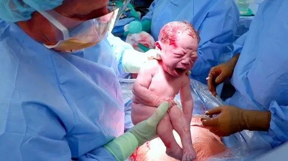 سال 1468 نرخ رشد جمعیت به صفر خواهد رسید/ لزوم شکل گیری سریع ثبات اقتصادی و آرامش اجتماعی  در ایران