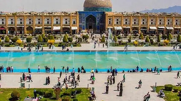 از میدان نقش جهان اصفهان تا حافظیه در شیراز