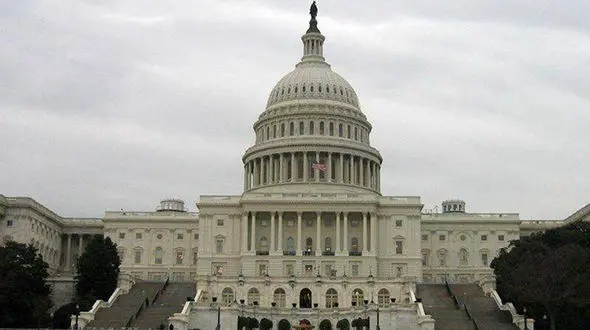 پلیس آمریکا یک فرد چاقو بدست را مقابل کاخ‌سفید دستگیر کرد