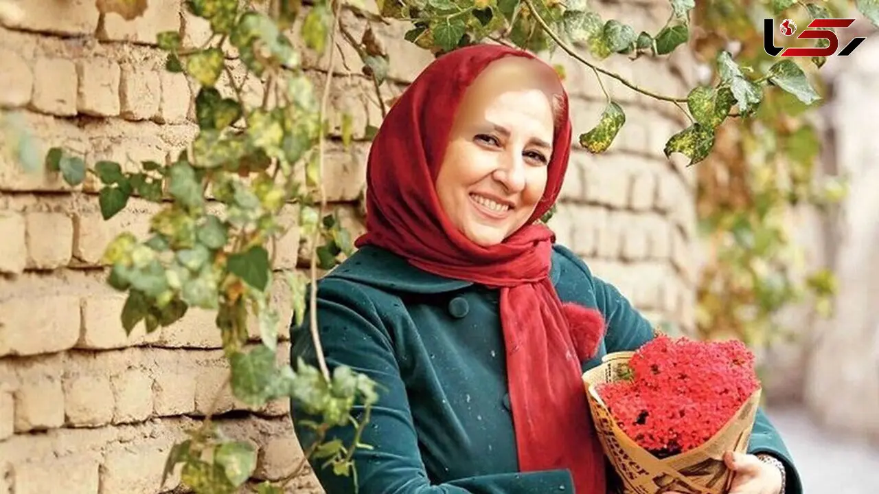 طاقچه قدیمی خانه مرجانه گلچین با دیوار کوب های سنتی و طرح اصیل ایرانی و گل های شمعدونی/ شیک، اصیل، زیبا + عکس