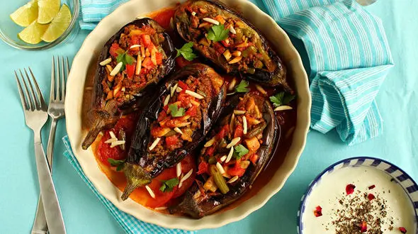 متفاوت ترین دلمه بادمجان را بپزید!