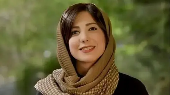 فیلم / خوانش جگرسوزشعر توسط باران نیکراه  از  یاسر بینام / تمام روز خوابیده + متن شعر
