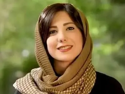 فیلم / خوانش جگرسوزشعر توسط باران نیکراه  از  یاسر بینام/ تمومش کن .../  منو تو خوب میدونیم چرا این لحظه اینجاییم