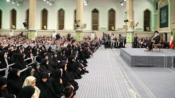 رهبر انقلاب: الگوی آمریکا برای منطقه شکست‌خورده  است / استفاده از قدرت برای صلح، دروغ ترامپ است/ جدایی بخش‌هایی از آموزش و پرورش از دولت اصلا معنی ندارد