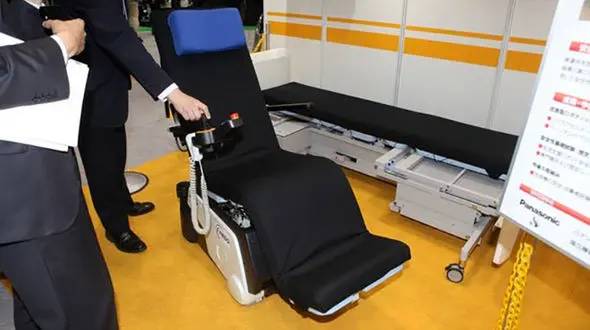 تختخوابی جالب که قادر است به ویلچر تبدیل شود