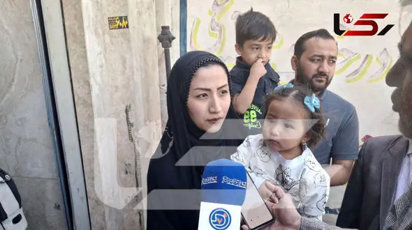 فیلم گفتگوی رکنا با مادری که فرزند در بغل مورد حمله قرار گرفت / در خیابان بعثت تهران رخ داد