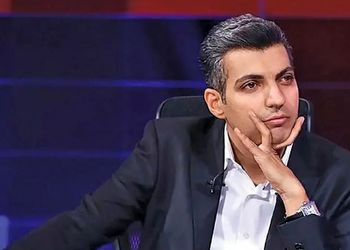 عادل فردوسی پور: تو مدرسه عربیم خیلی خوب بود کنکور هم 96.6 درصد زده بودم ولی نمی دونم چطوری درس دادن وقتی یکی عربی حرف می زنه کلا نمی فهمم