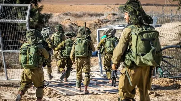  نفوذ یک جاسوس با درجه سرهنگی به اتاق عملیات ارتش اسرائیل در زمان جنگ / او در دادگاه تبرئه شد + عکس جاسوس