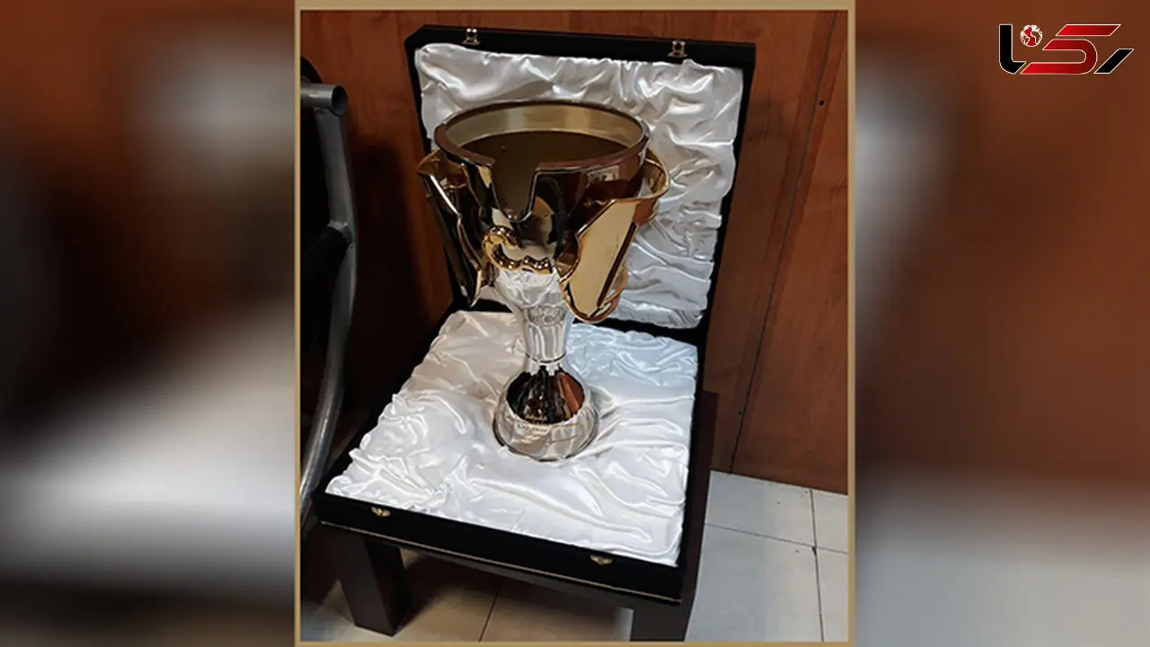 سه جام قهرمانی لیگ برتر برای سه شهر+ عکس