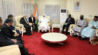 دیدار و گفتگو ظریف با نخست وزیر نیجر 