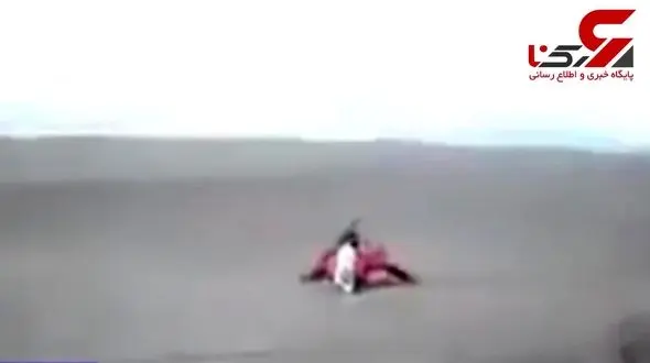 صحرایی که در آن شن‌ها مثل آب دریا حرکت می‌کنند!+ فیلم