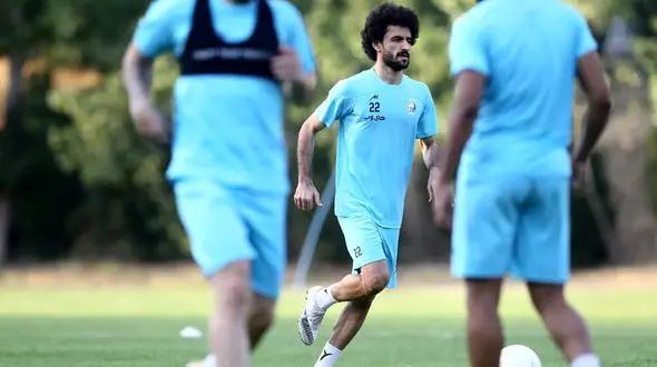 بازیکن استقلال در اختیار باشگاه قرار گرفت