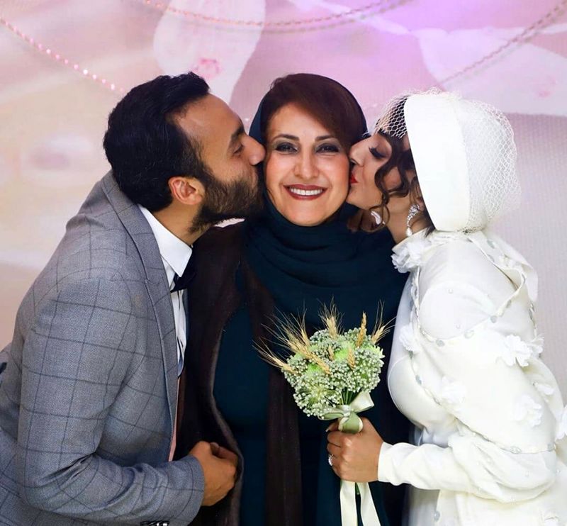 فاطمه گودرزی در مراسم عروسی پسرش