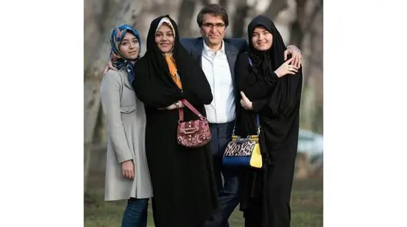  واکنش نتیجه امام خمینی(ره) به شایعه کیف 25 میلیونی اش +عکس