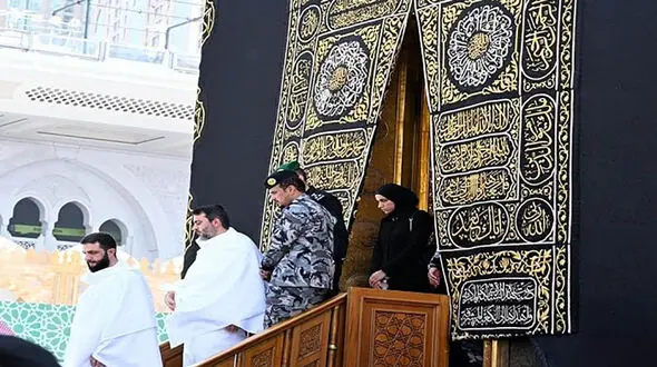 اولین حضور علنی همسر الجولانی در عربستان / استقبال «گرم» عربستان از جولانی