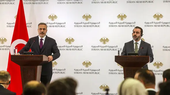 Clashes Erupt as Senior Turkish Officials Visit Syria Ahead of Kurdish Integration Deadline