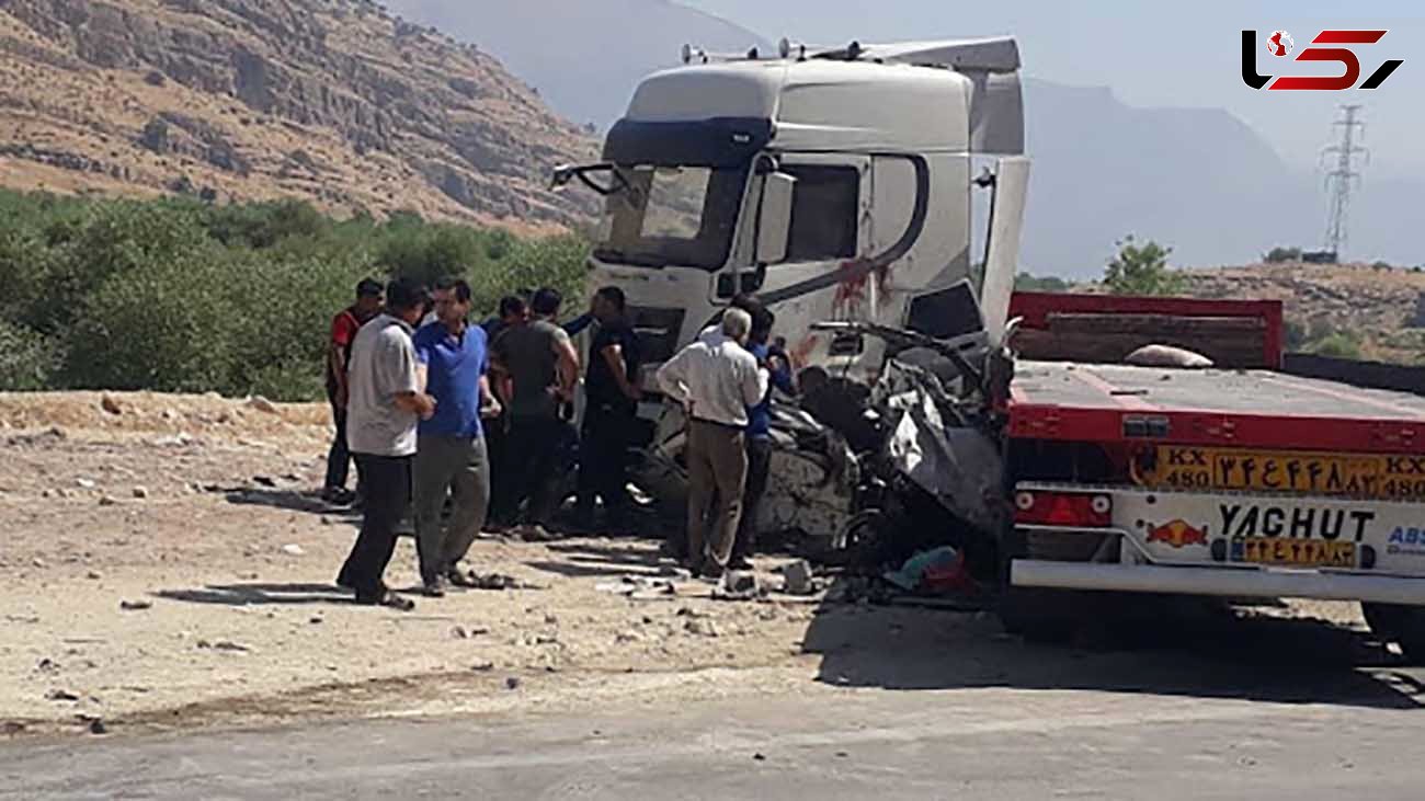 حادثه ای مرگبار در ساری / تصادف تریلی و کامیون با 2 کشته