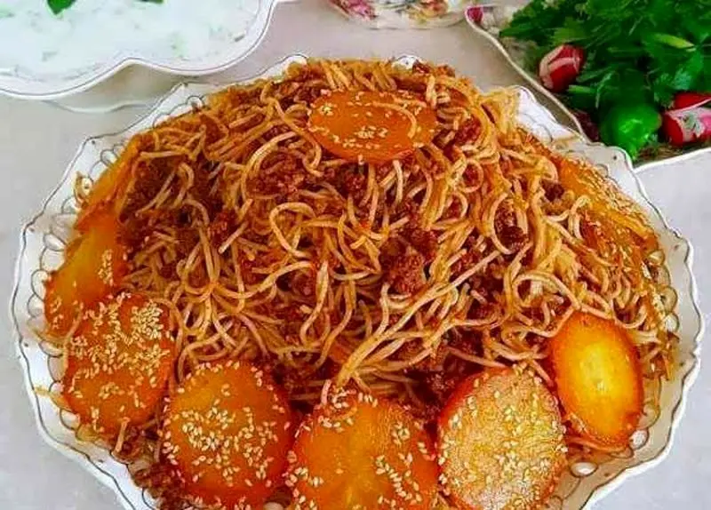 تزیین ماکارونی با سیب زمینی با بهترین رسپی برای ته دیگ خوشمزه خاص