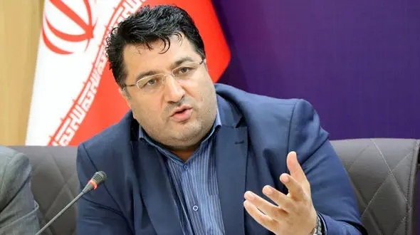  حضور غیر منتظره فرزند یک مسوول ایرانی در مصاحبه زنده + فیلم