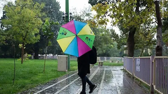 سامانه بارشی جدید طی هفته آتی وارد کشور می شود/ کاهش دما و سیلابی شدن رودخانه ها 