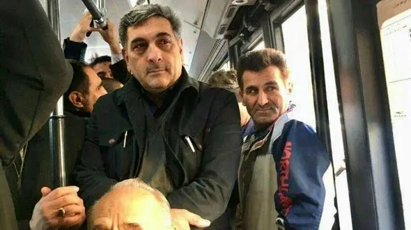 حناچی شهردار تهران با اتوبوس سرکار رفت +عکس