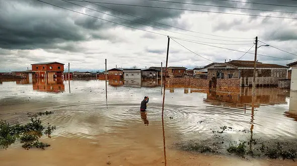 از سرگیری عملیات جستجوی مفقودشدگان سیل در مشهد/ زن و شوهر جوان هنوز پیدا نشده اند
