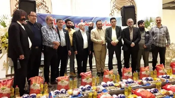  قهوه خانه داران برای کمک به مردم به میدان آمدند + فیلم 