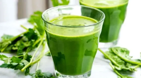 با این نوشیدنی سبز کبدتان سم زدایی می شود + طرز تهیه 