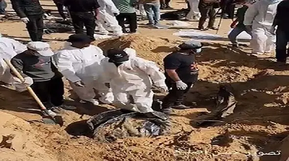 فیلم / کشف ۲۱۰ پیکر در گور جمعی محوطه بیمارستان ناصرخان یونس