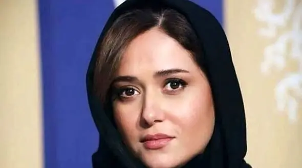 آینه و شمعدون مسی و کاسه های مینا کاری شده سفره هفت سین خوشگل پریناز ایزدیار/ چقدر باسلیقه چیده+عکس