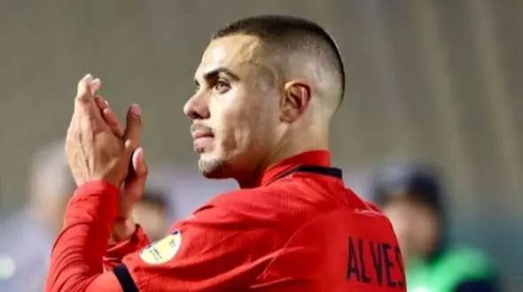 پیام خداحافظی ریکاردو آلوز، هافبک محبوب تراکتور: وقت خداحافظی رسیده است!