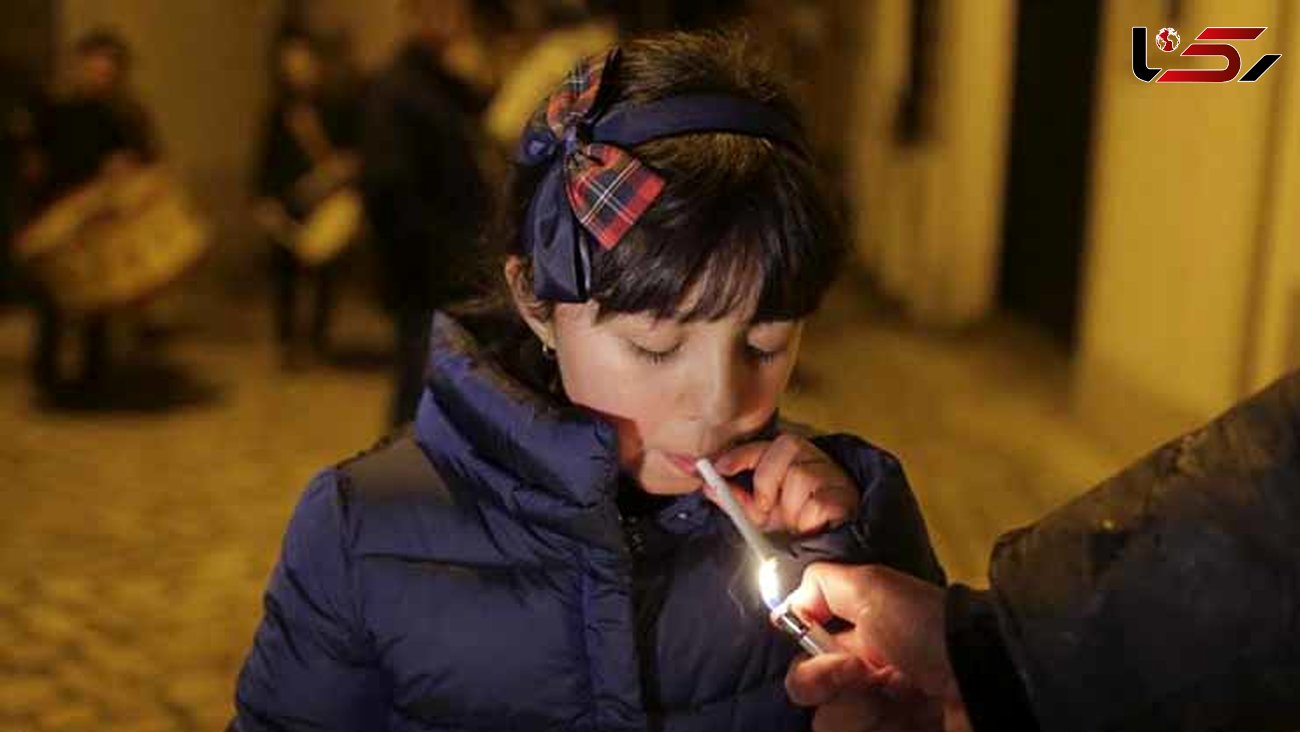 مراسم جنجالی سیگار کشیدن کودکان پرتغالی + تصاویر