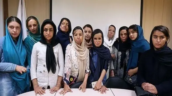 اقدام دردناک دختران شین آبادی سر قبر 2 دوست شان+ فیلم