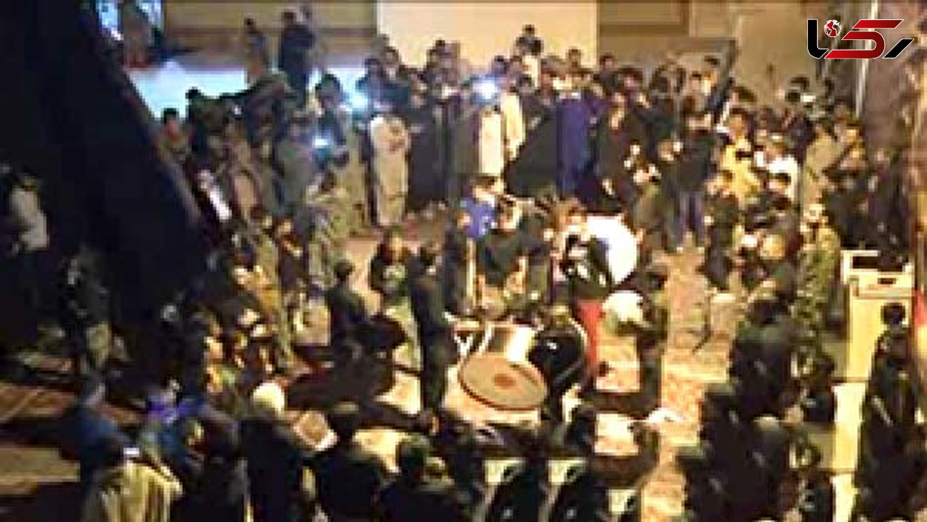 توقف زائران پاکستانی امام حسین (ع) در موکب زاهدان + فیلم