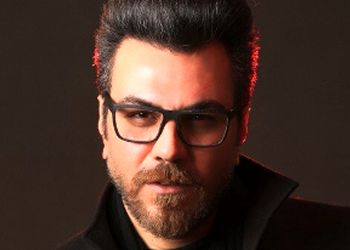 فلم آواز خوانی گرشایی رضایی با آهنگ  بزن دلتو به دریغا / یه حالیه حال دلم نشد بشی مال دلم ... + فیلم