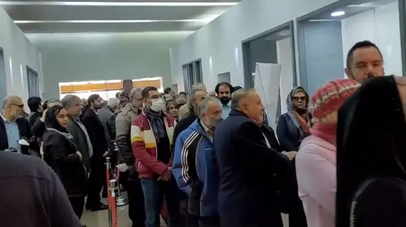 ببینید / ازدحام صف اخذ رای در تالار وحدت + فیلم