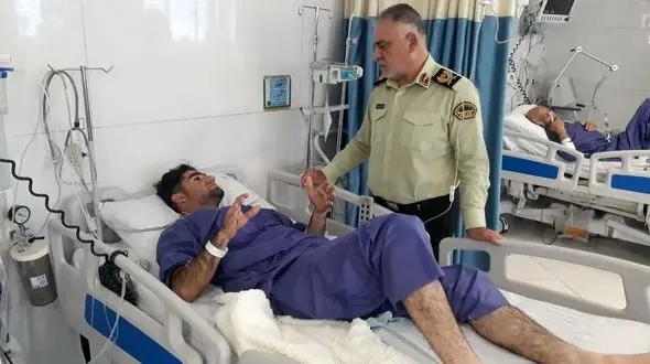 تبادل آتش خونین بین پلیس و مرد فراری در غرب تهران / 2 مأمور هدف گلوله قرار گرفتند + عکس