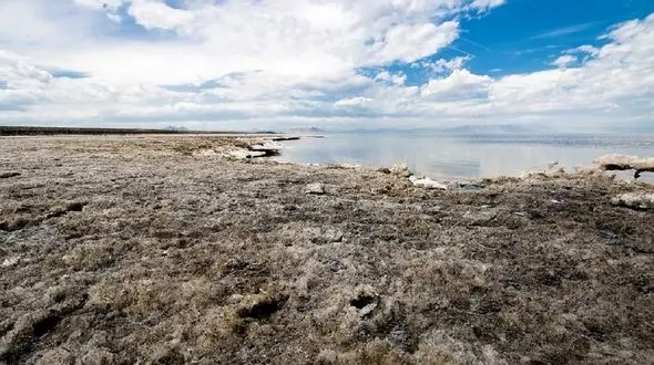 ورودی دریاچه ارومیه به صفر رسید / حیات دریاچه رو به پایان است 