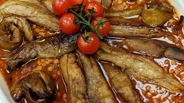 راز یک خورش بادمجان خوشمزه و مجلسی چیست؟ + فیلم