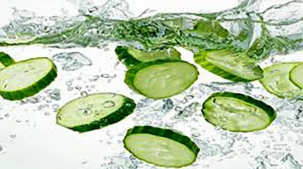 بهترین درمان های گودی زیر چشم 